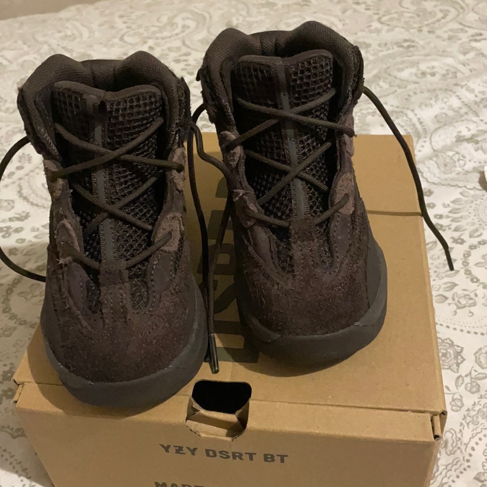 Yeezy Boots (Oil)